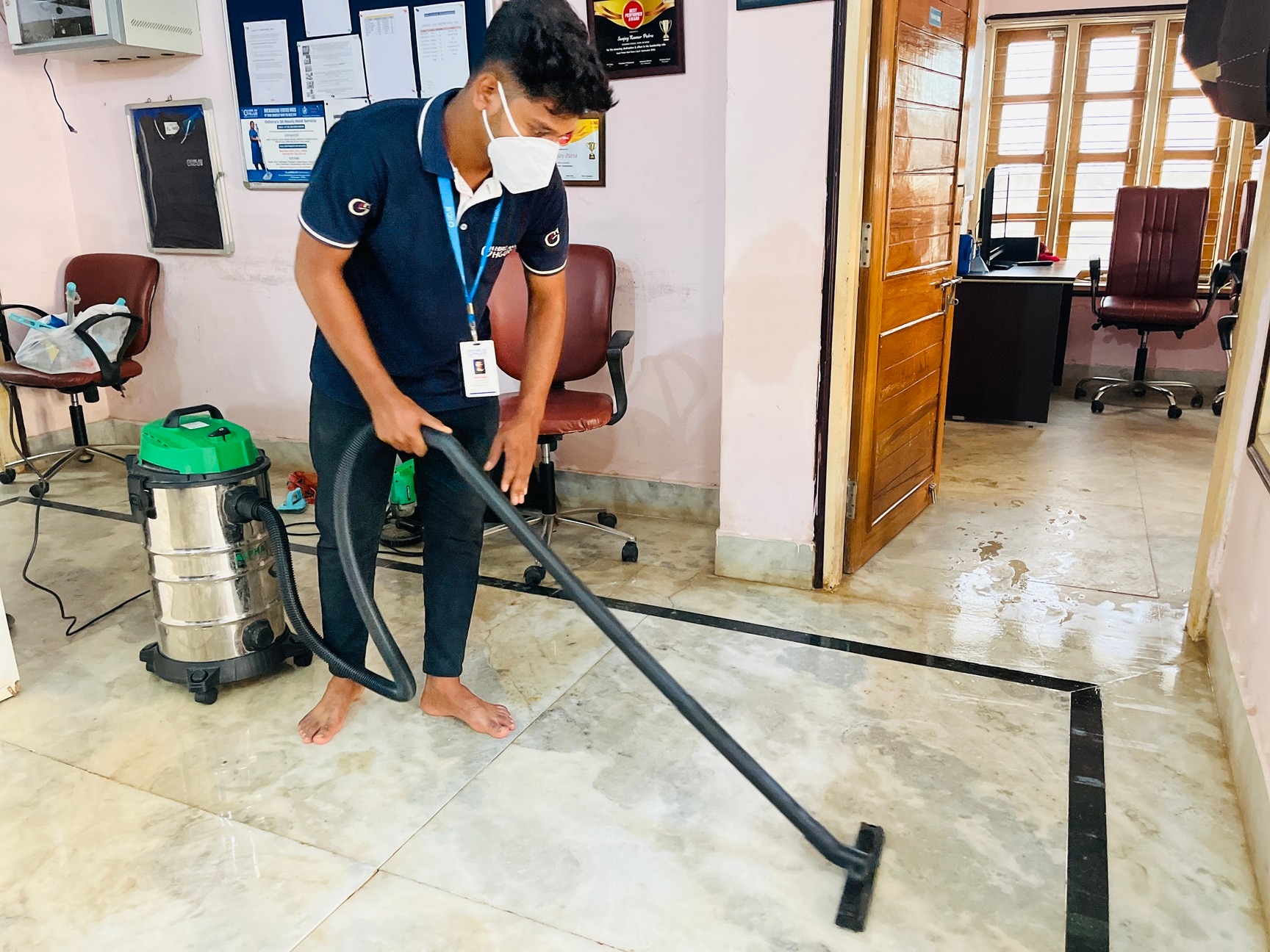 https://content.jdmagicbox.com/v2/comp/bhubaneshwar/m1/0674px674.x674.201121170808.w3m1/catalogue/hire-an-hour-patia-gds-bhubaneshwar-deep-cleaning-services-K313KN1TJA.jpg