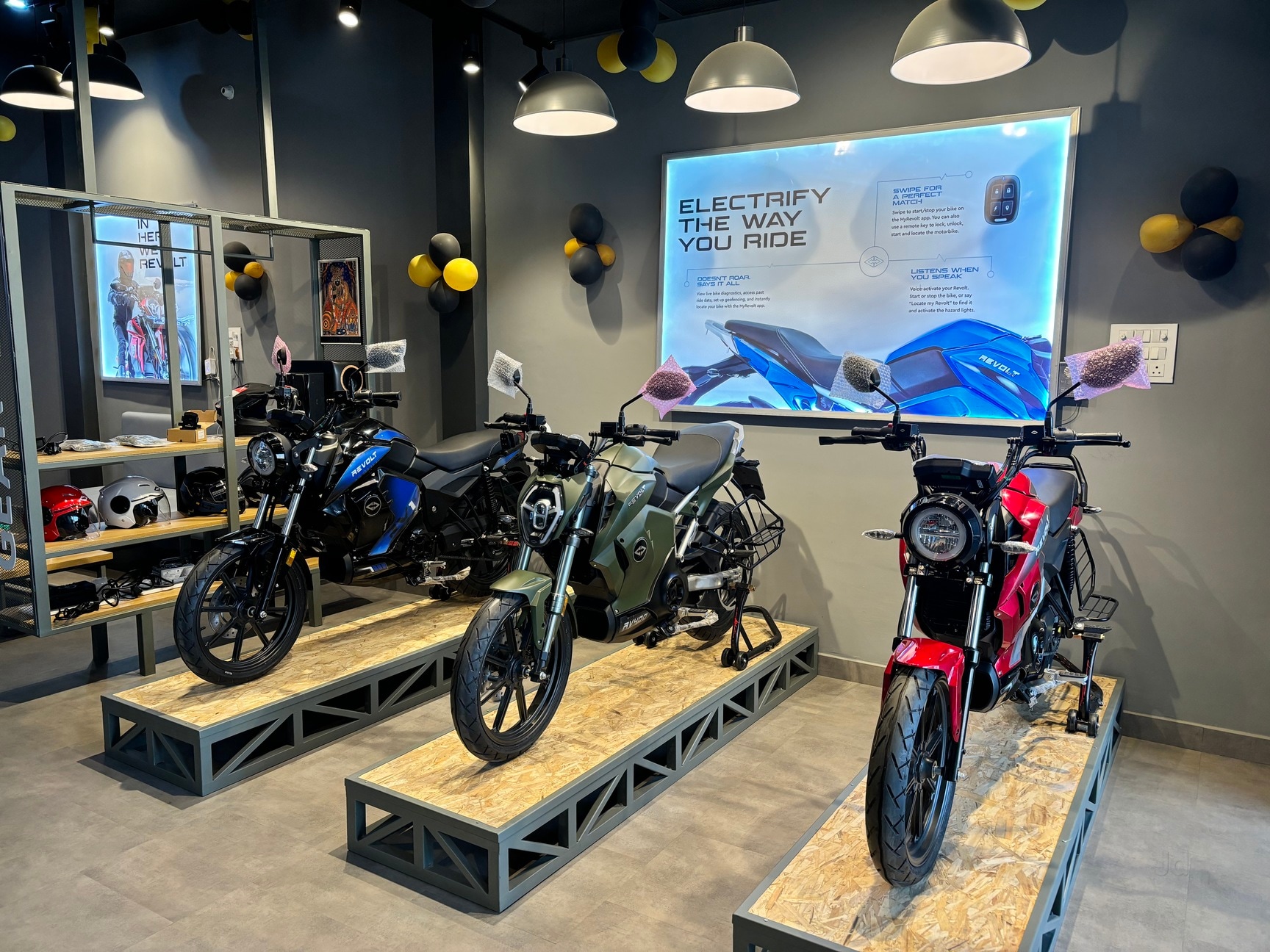 Electric Revolt Bike Dealership Top Revolt Rv 400 Battery Operated