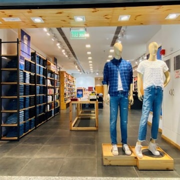 Find list of Levi's in Chandigarh - Levi's near me - Justdial