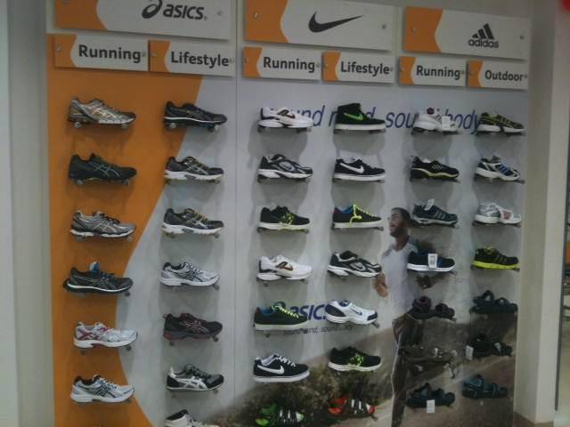 nike showroom in anna nagar
