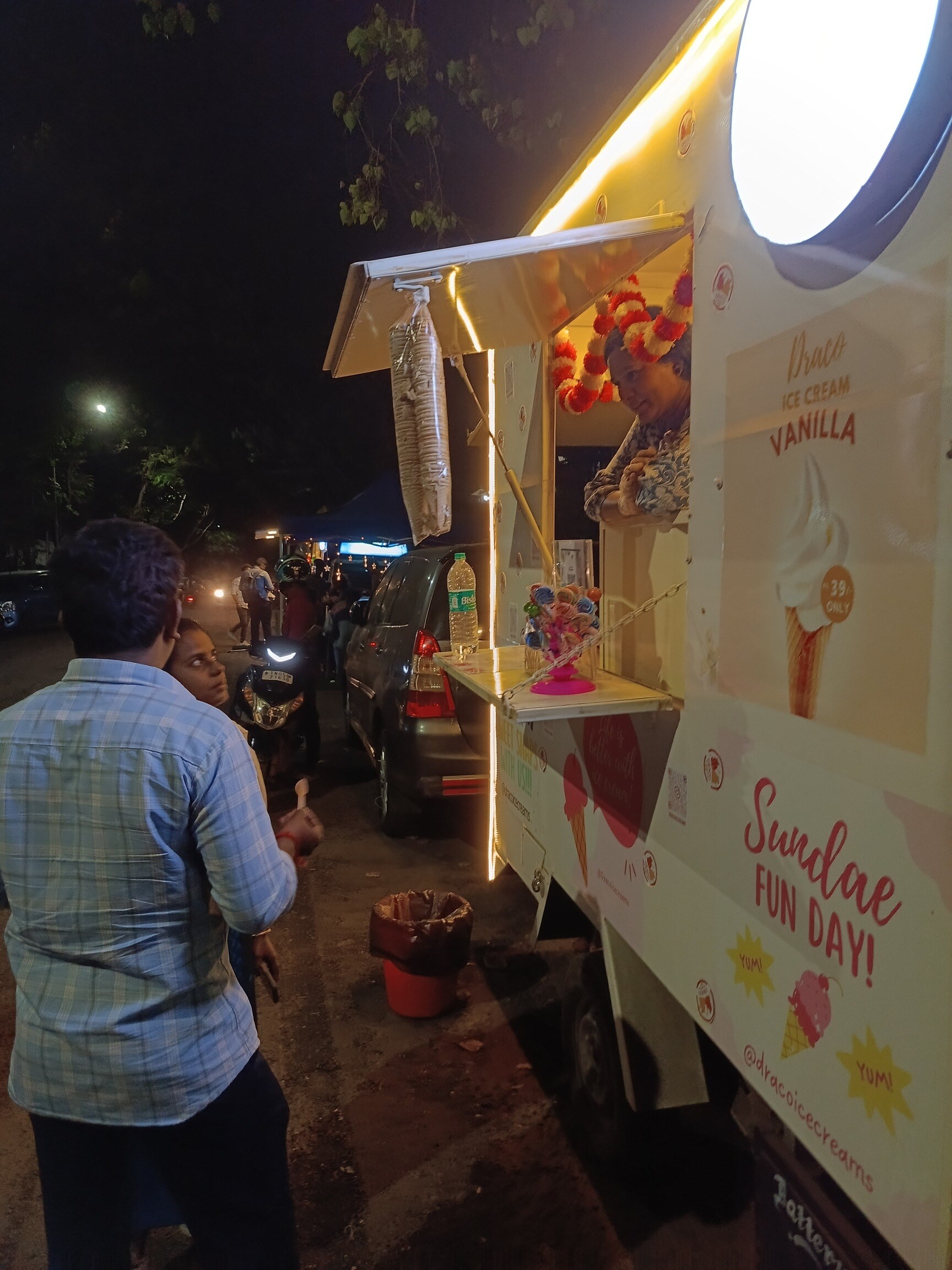 Draco The Ice Cream Truck in Thiruvanmiyur,Chennai Best Ice Cream