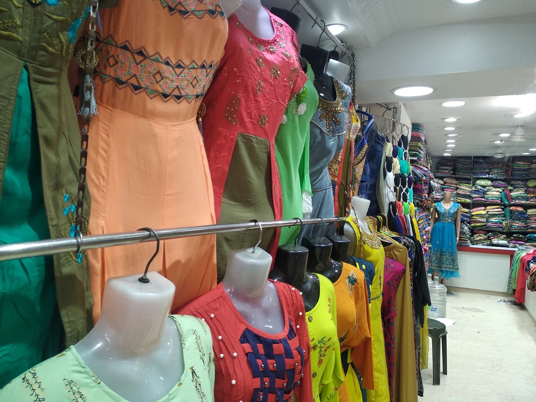 golden tex & dresses in T Nagar,Chennai - Best Saree Retailers near me in Chennai rent costume shop near me