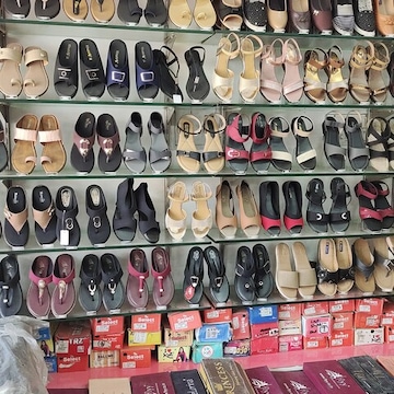 Bata showroom in nanganallur deals
