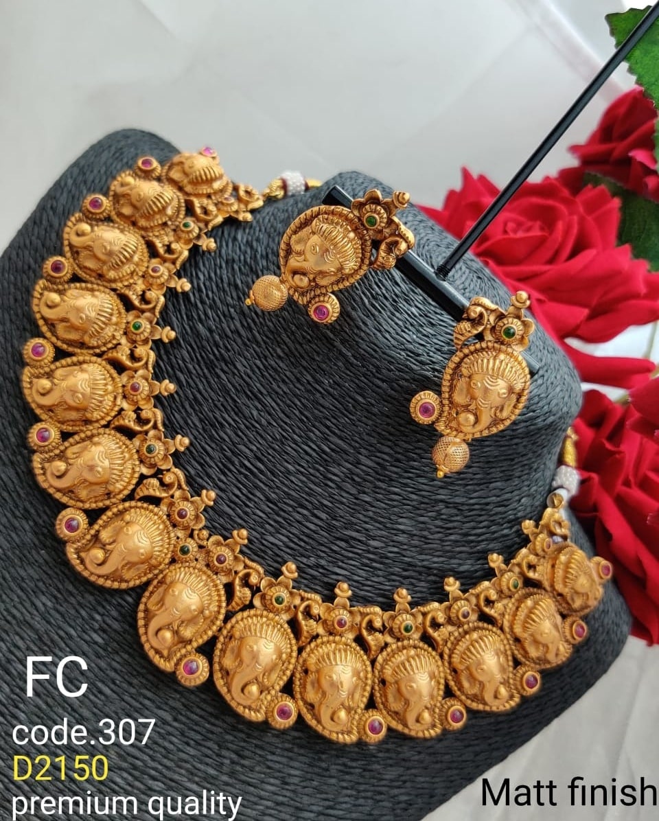 Rohini Fashion Jewellers in Opposite Aradhana Bhavana Chennai Best Jewellery Showrooms near me in Chennai Justdial