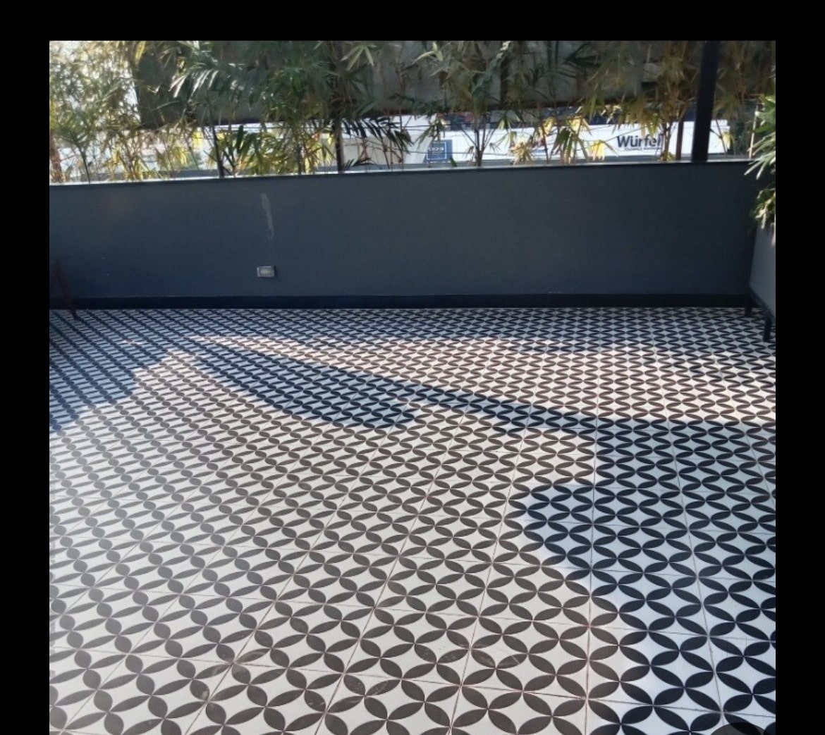 ☺︎ Top Epoxy Flooring Contractors in Hopes - Best Epoxy