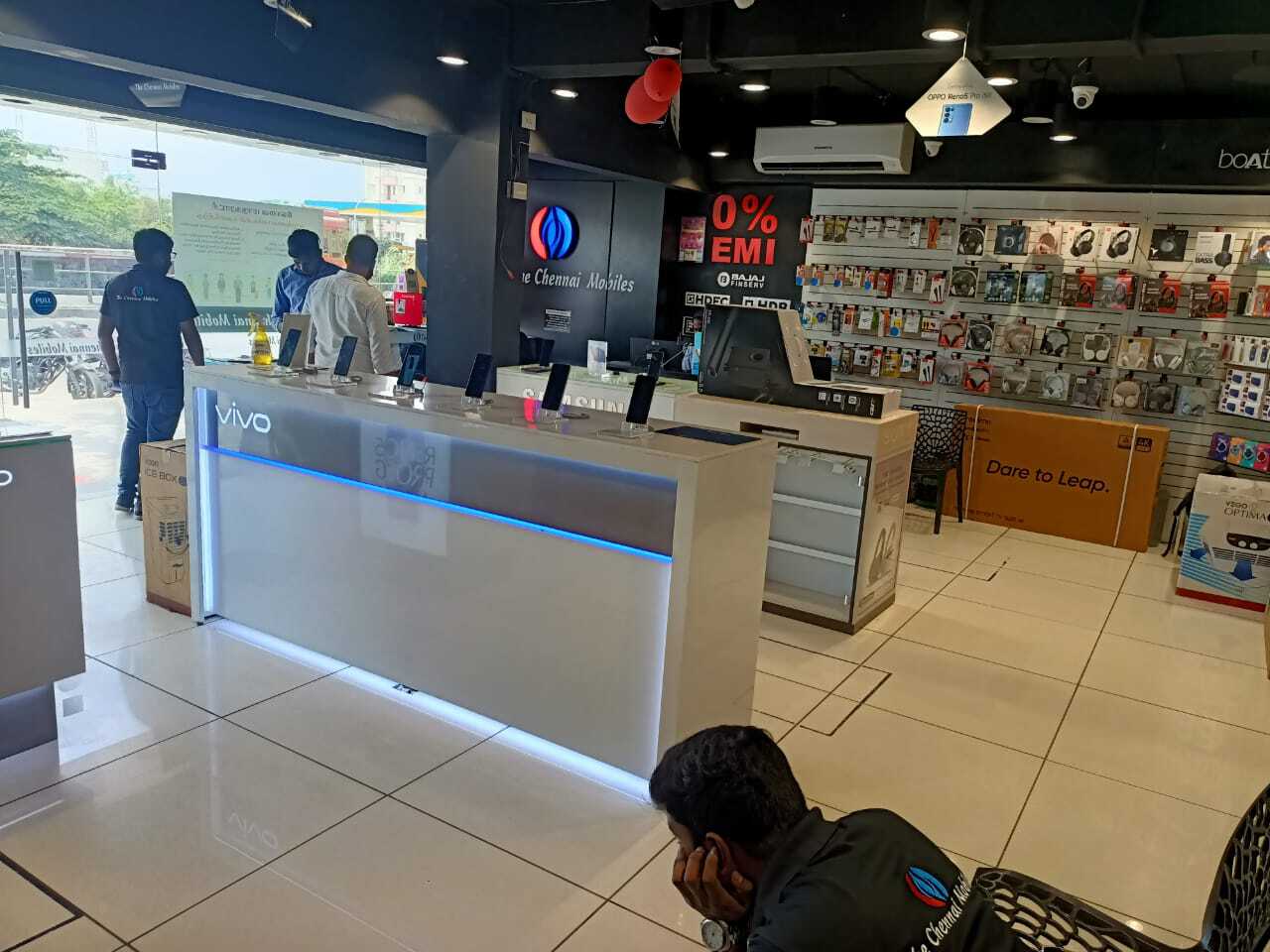 The Chennai Mobiles in Near Police Station,Coimbatore Best Mobile Phone Dealers in Coimbatore