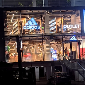 Top Shoe Dealers Adidas in Dehradun - Best Adidas Shoes - Justdial