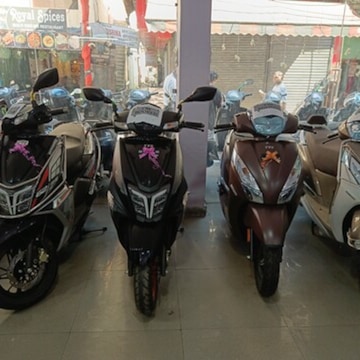 Mena！！ Pharmacological Features and Therapeutic Implications of Plumbagin