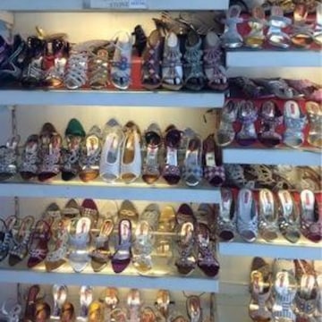 max footwear tilak nagar