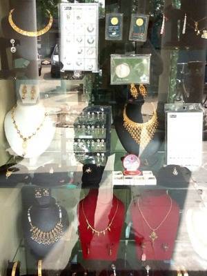 Connaught place jewellery shops store