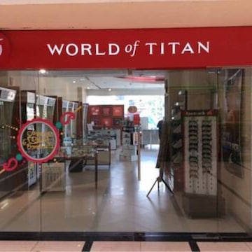 Titan showroom in rohini sales