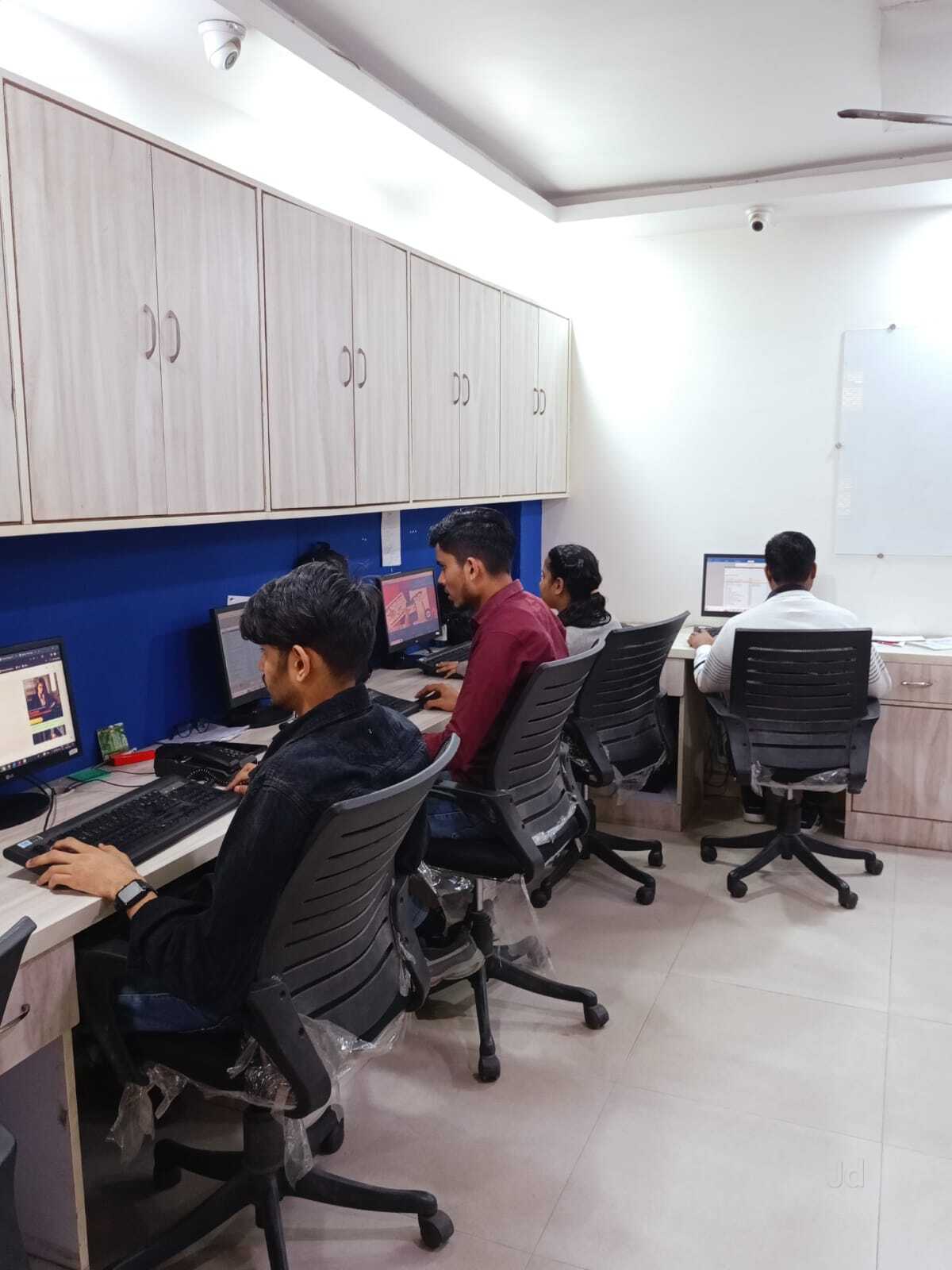 Vinay & Vihaan Associates - Image 6