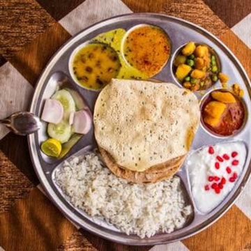 Top Bed & Breakfast in Noida Sector 15, Noida - Best Guest House Top Bed & Breakfast in Noida Sector 15, Noida - Best Guest House