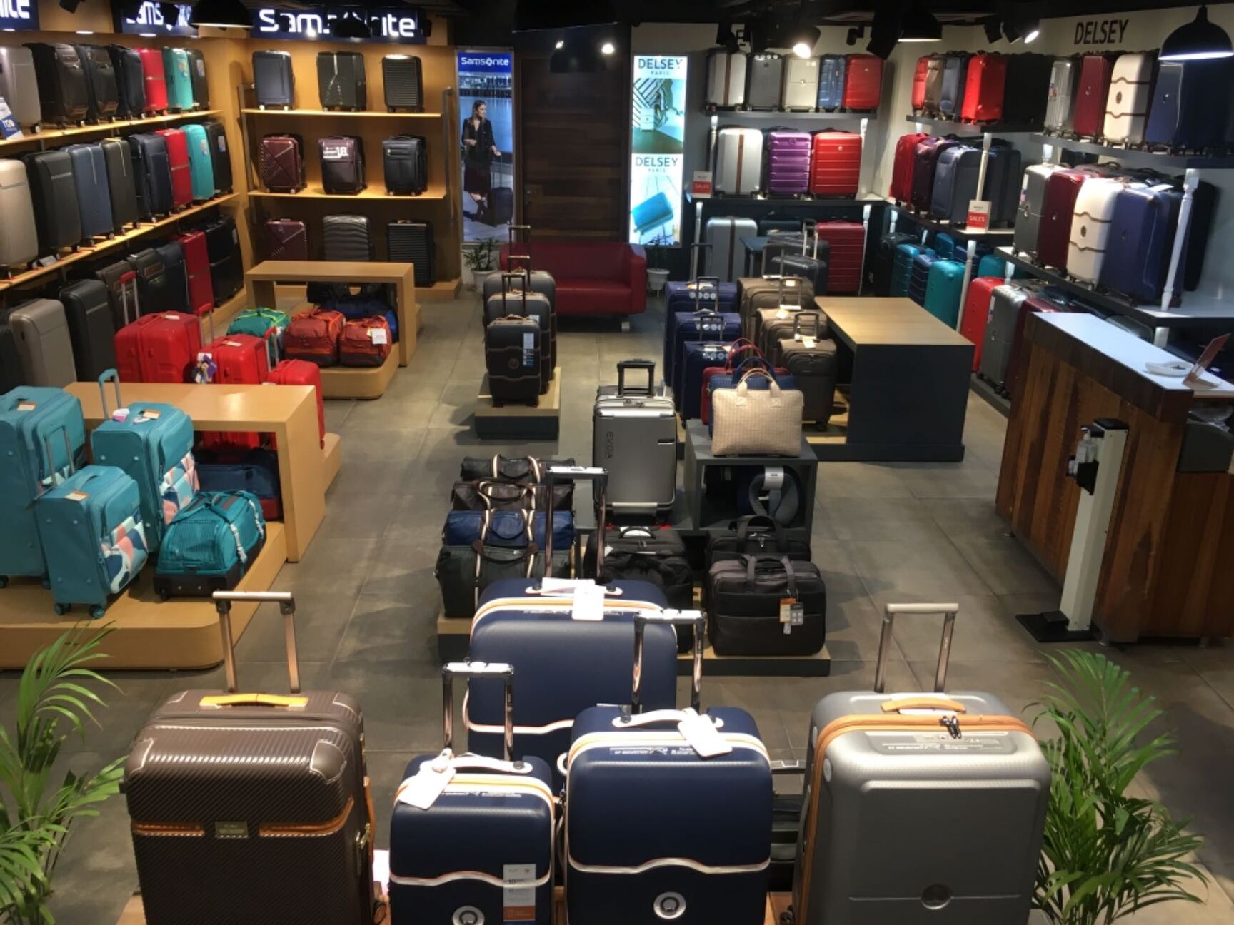 Top American Tourister Luggage Bag Dealers in Connaught Place Delhi Best American Tourister Suitcase Shops Justdial