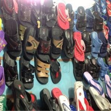 Kiwi footwear shop