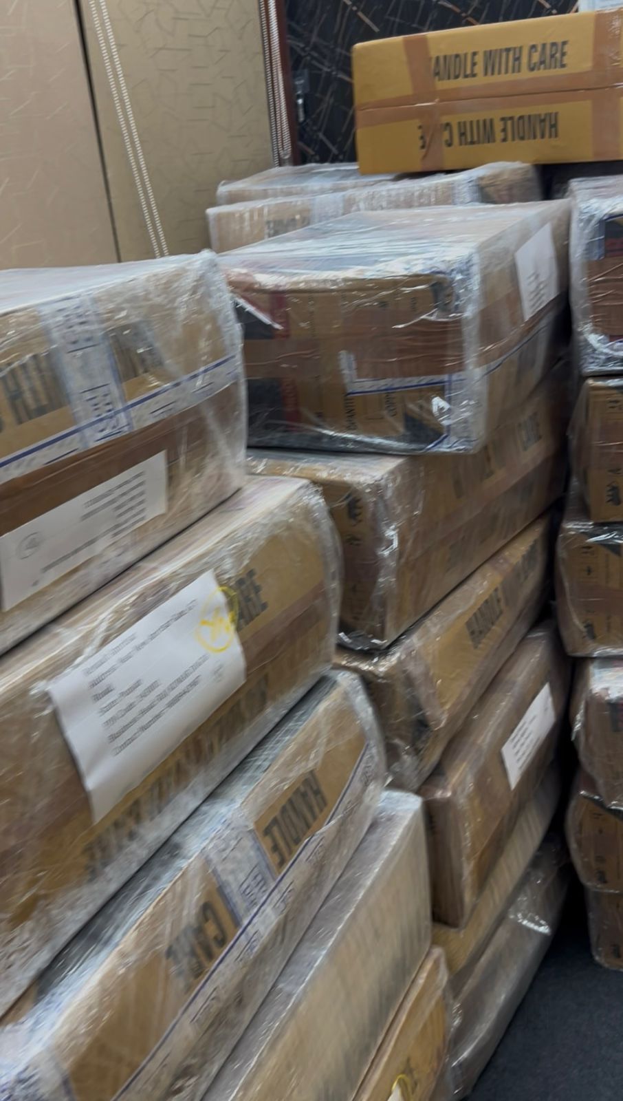 Top Domestic Courier Services Xpressbees in Mathura - Best