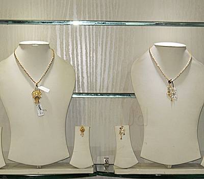Sindhi jewellers shalimar bagh clearance