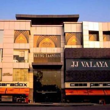 chattarpur factory outlets