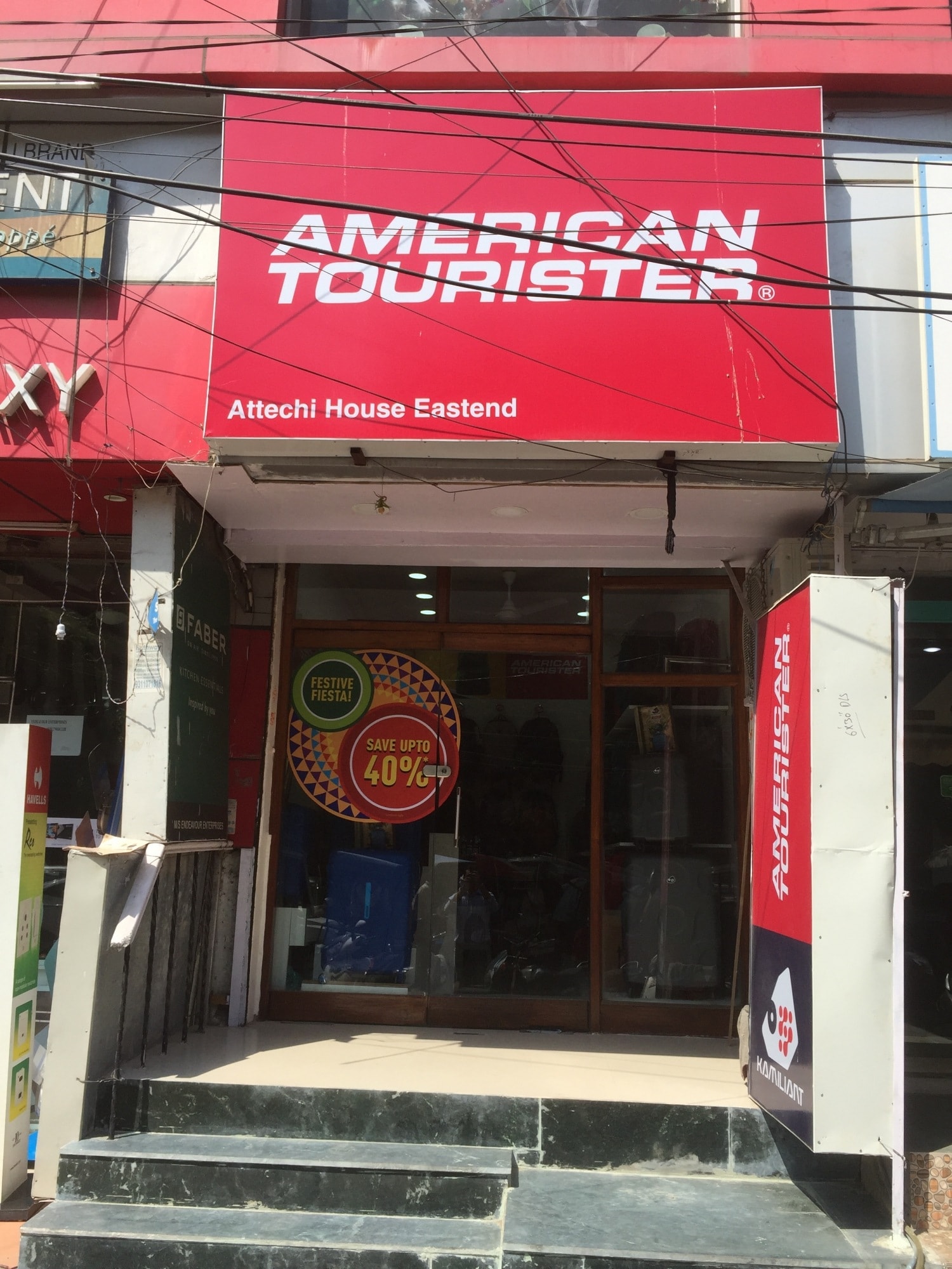 American tourister showroom in cp online