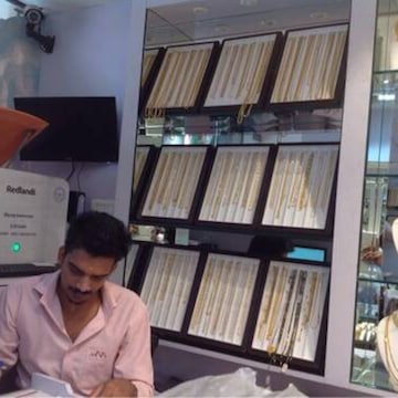 Malabar Jewellers in Acharya Niketan Mayur Vihar Phase 1 Delhi Best Jewellery Showrooms near me in Delhi Justdial