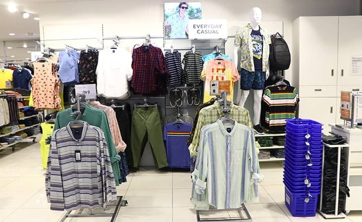 max footwear tilak nagar