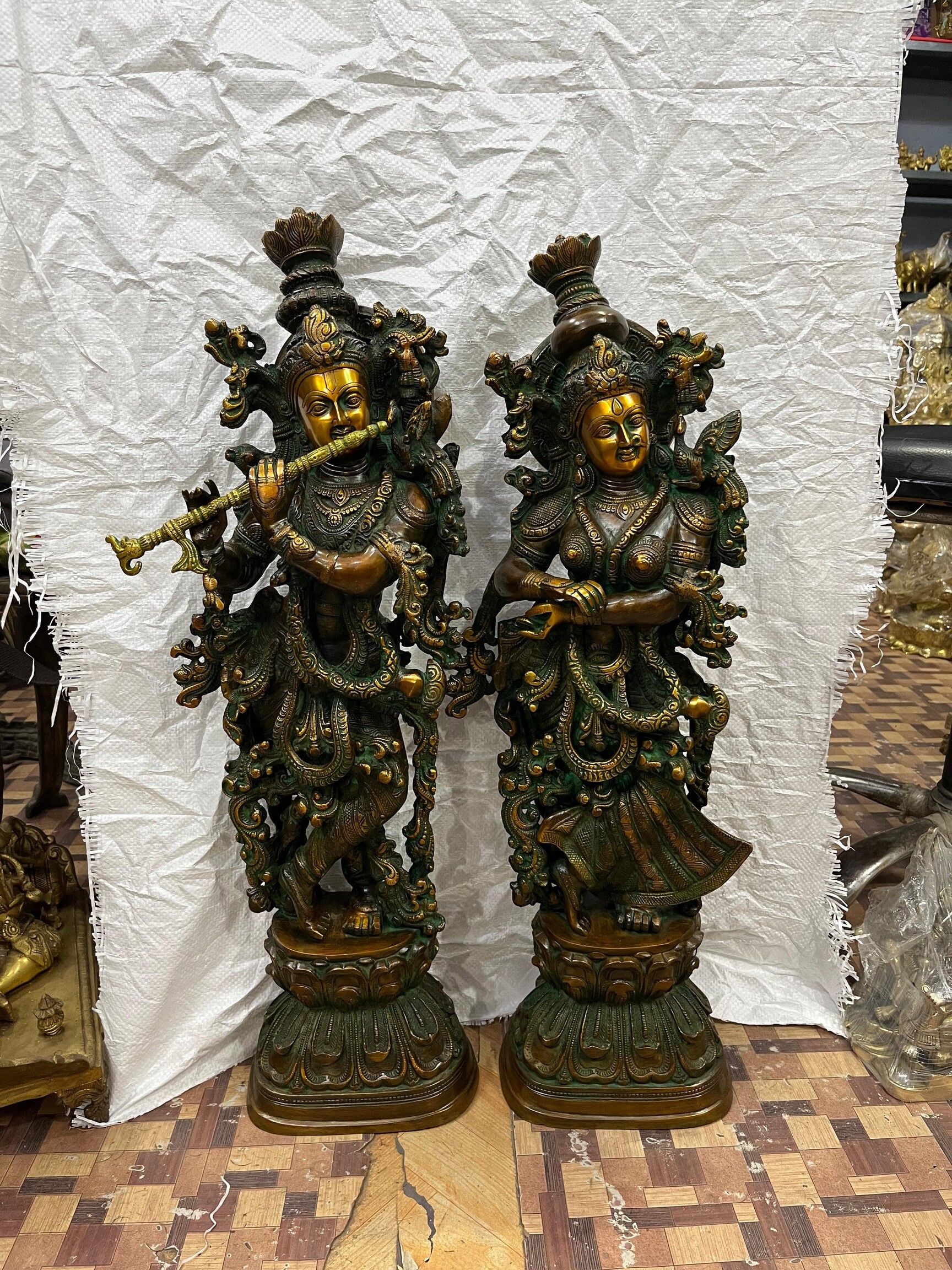 Wholesale packaging of wooden Gangaur idols for export business