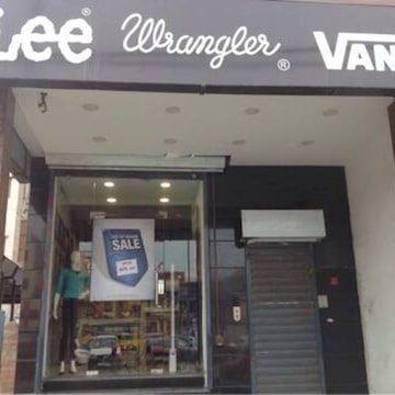 Top Vans Stores near Mgf Metropolitan Mall Gurgaon Sector 28 Best Vans Outlets Gurgaon Justdial
