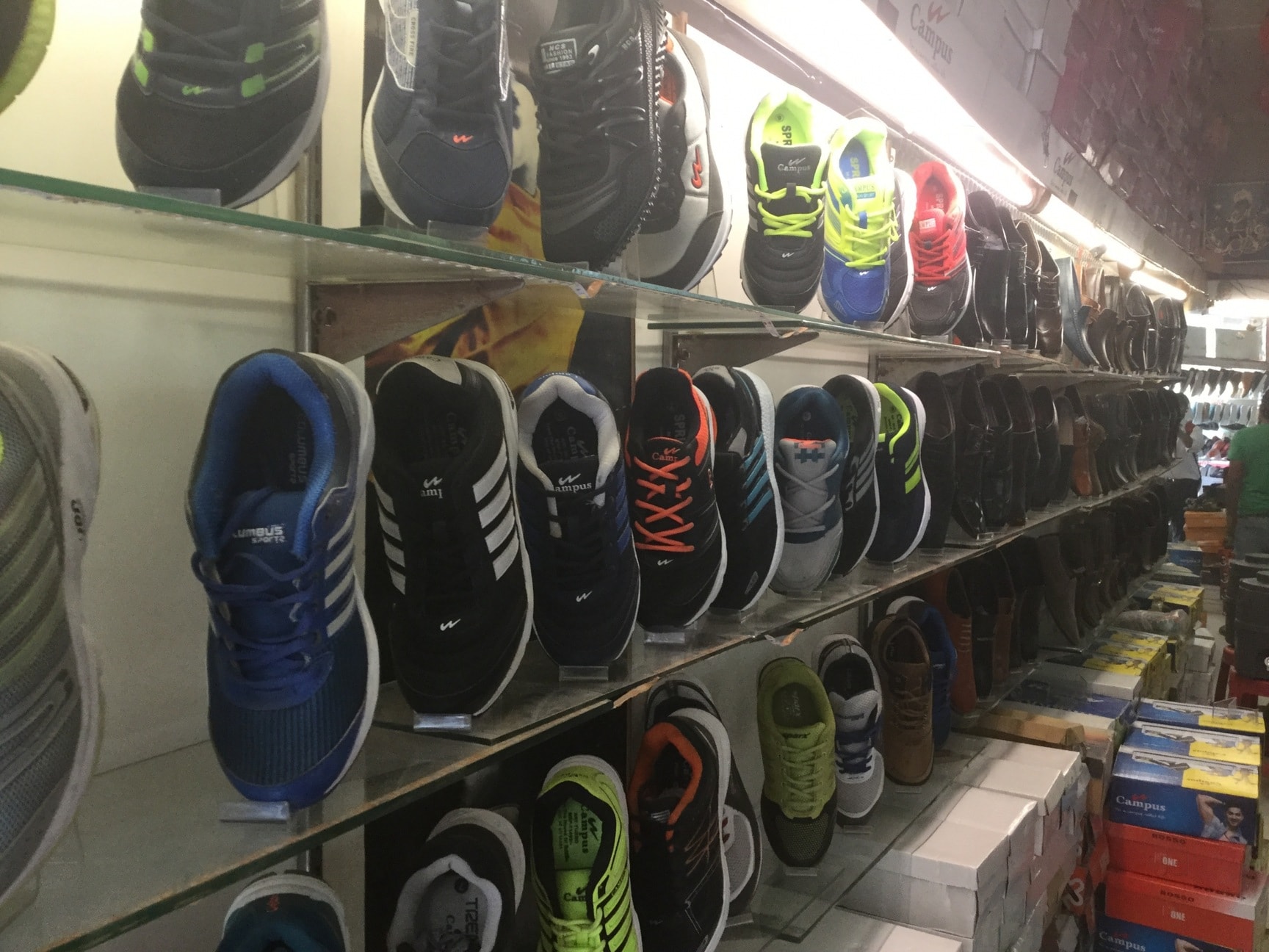 Nike store mahipalpur best sale