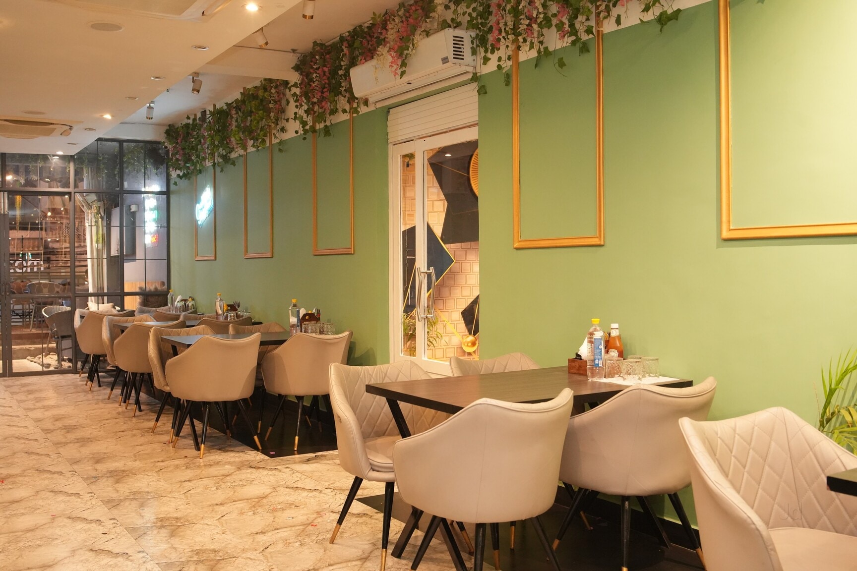 Rajouri House Cafe in rajouri garden,Delhi Order Food Online Best