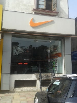 nike outlet tilak nagar
