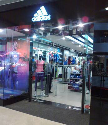 adidas factory outlet moti nagar