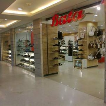 Bata malviya nagar store