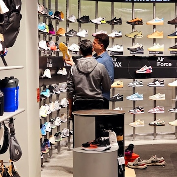 chattarpur factory outlets