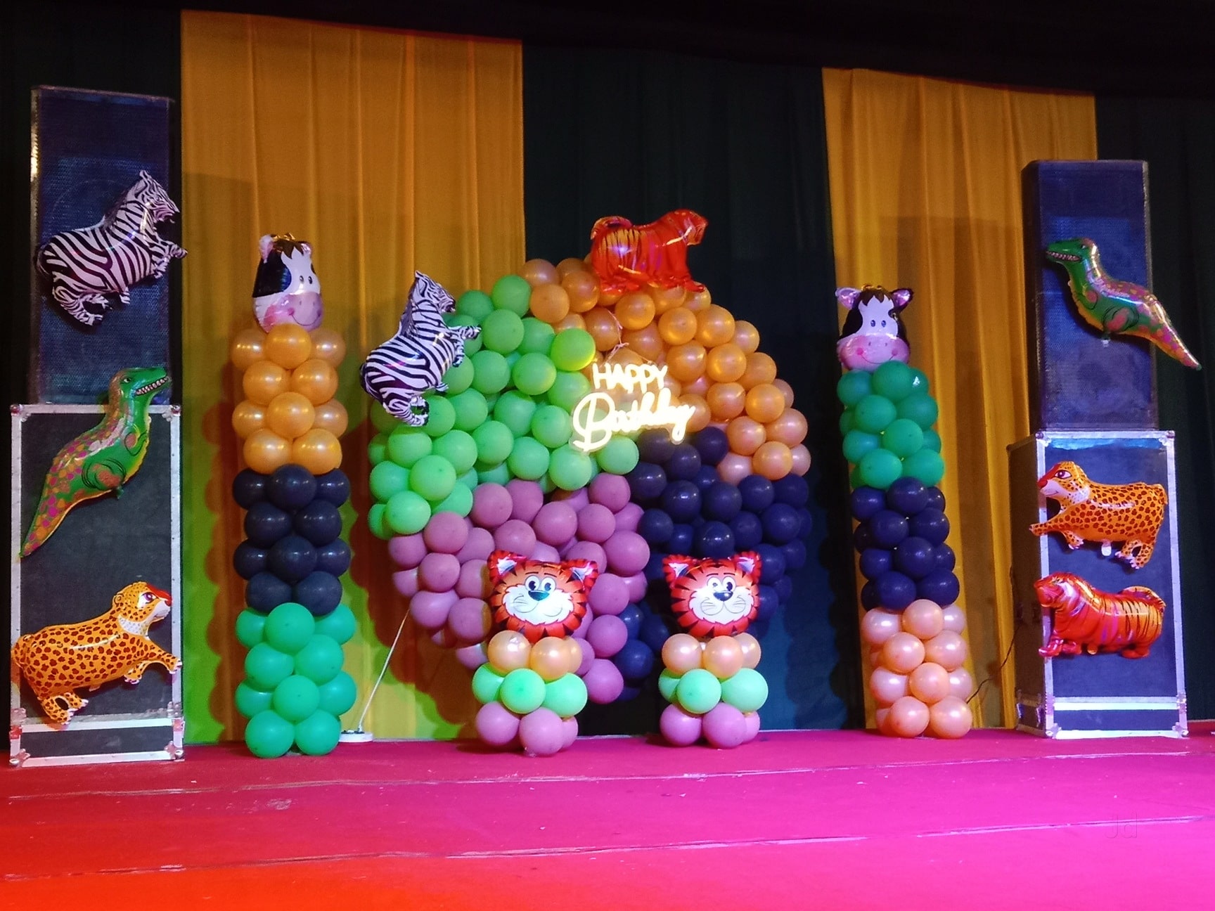 Niyazuddin Balloon Decorator in Faridabad,Faridabad - Best Balloon