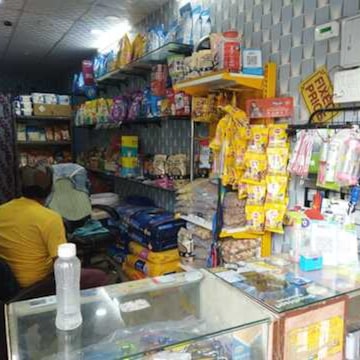 Wholesale pet store near me best sale