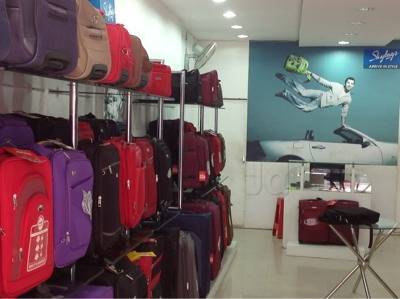 Skybags Luggage Mart in Uttam Nagar Delhi Best VIP Bag Dealers near me in Delhi Justdial