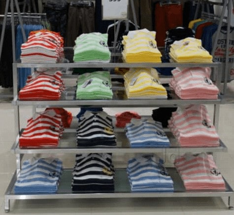 max showroom near by me