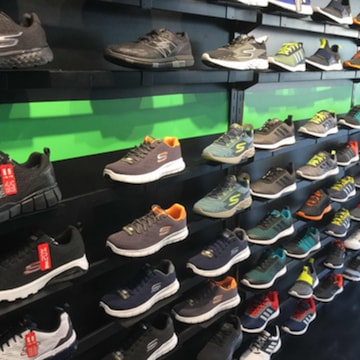 Reebok showroom in rohini on sale