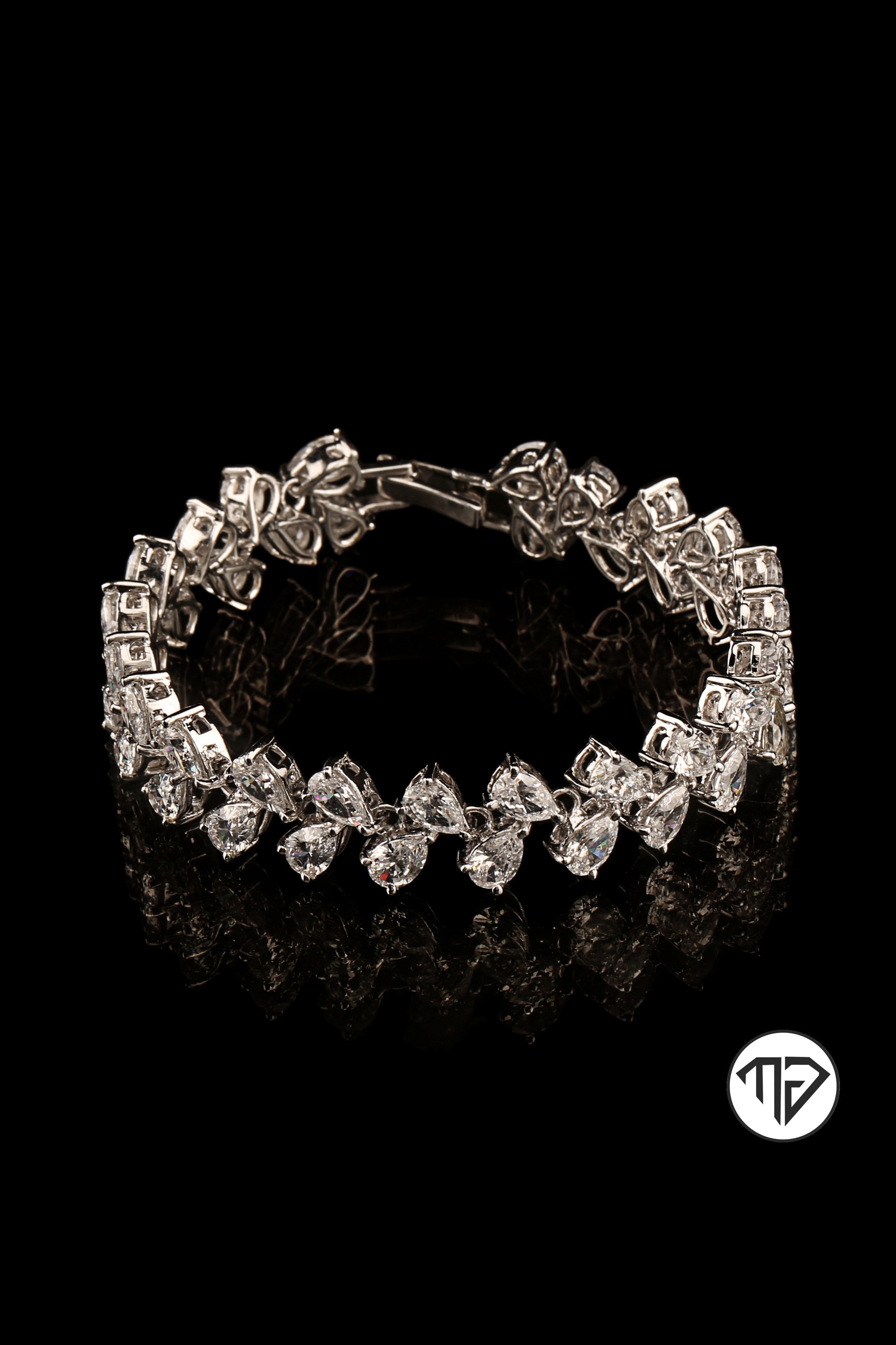 FIVE TRIRTY PARK Crystal ID Bracelet S