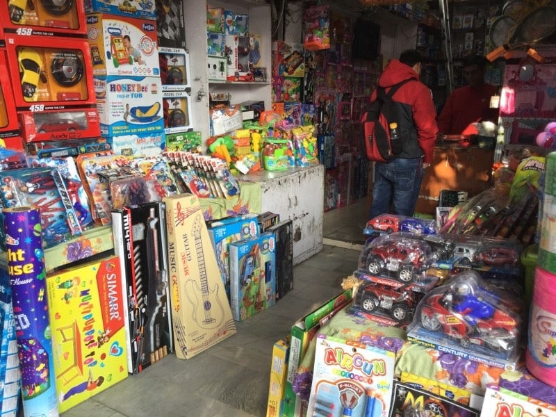 Ahuja Sports & Toy Centre in Janakpuri,Delhi - Best Toy Shops near