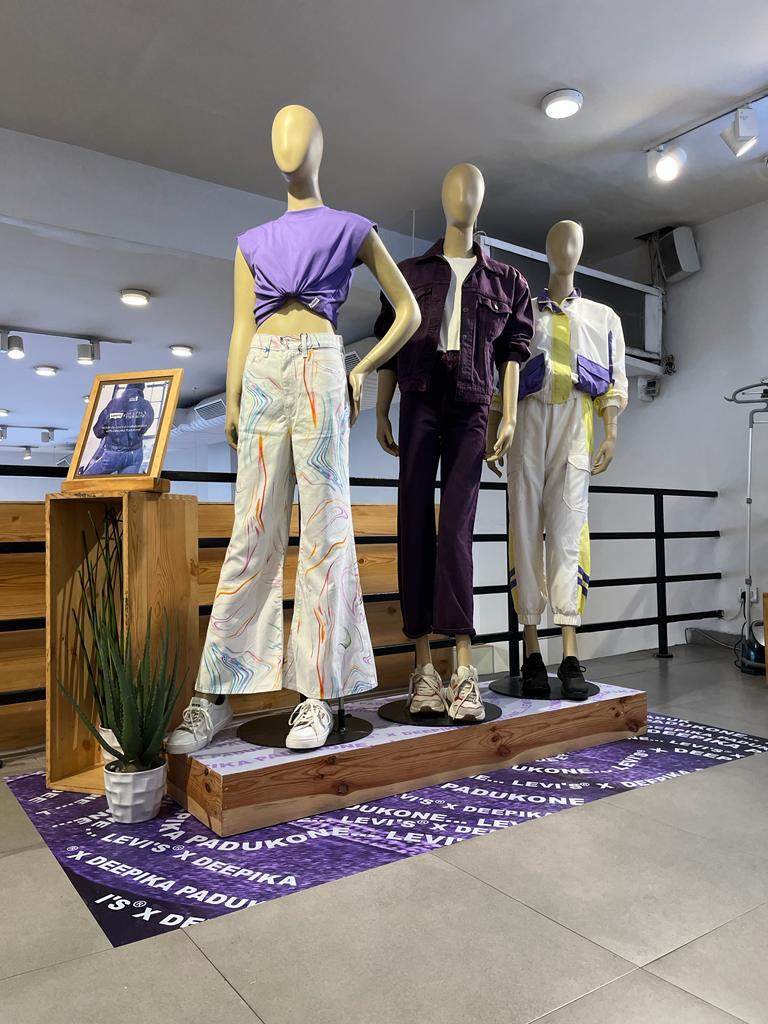 Levis store in cp deals