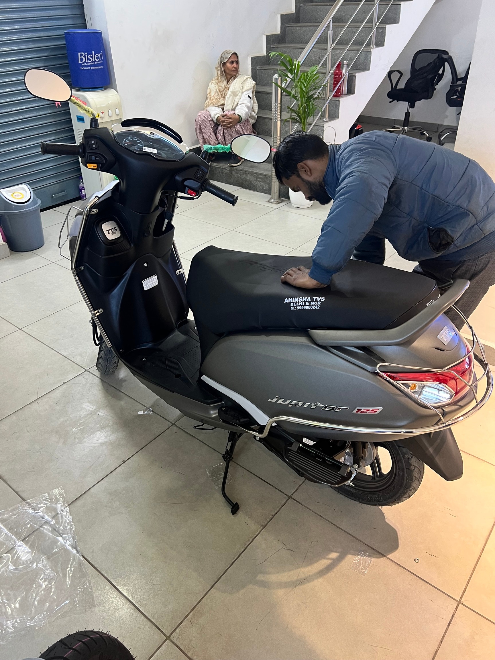Top Bike On Rent in Satya Niketan - Best Two Wheeler Rental