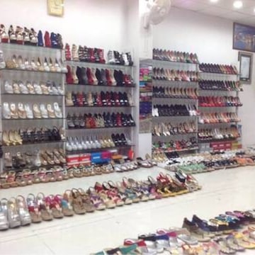 Ladies shoe wholesalers store