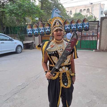Fancy dress shop in dwarka sector 7 sale