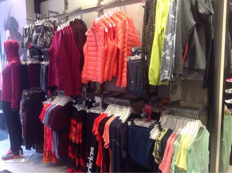 adidas factory outlet moti nagar