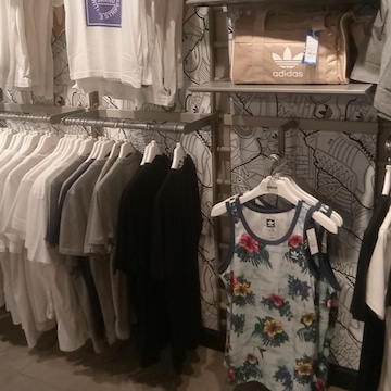 adidas factory outlet akshardham metro station