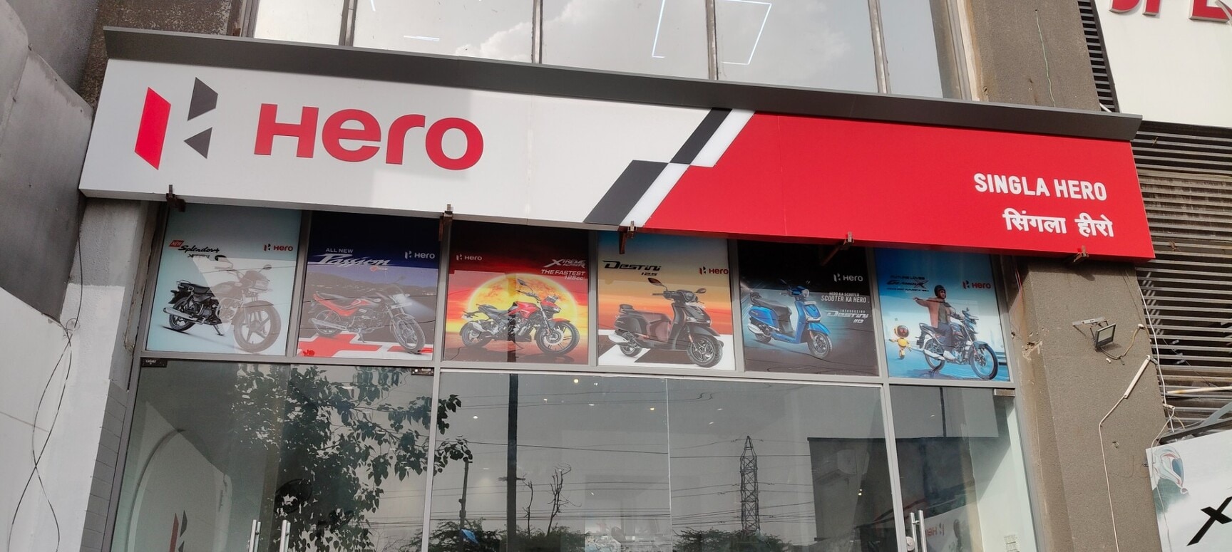 lajpat nagar okhla hero showroom