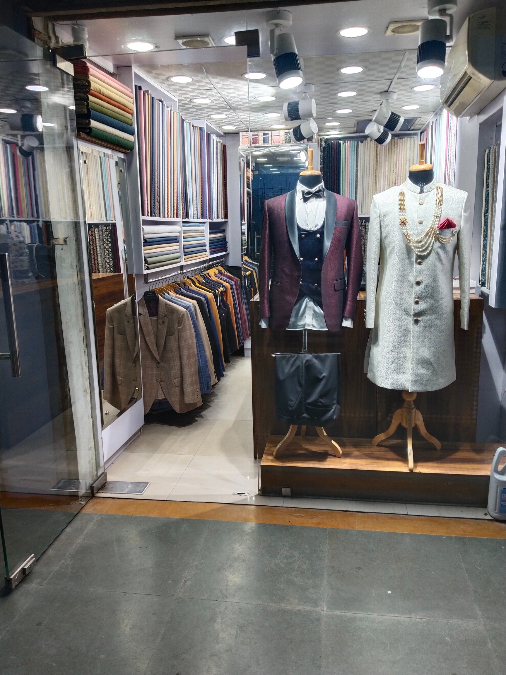 Bablu The Custom Tailoring in Gurgaon Best Tailors near me in Gurgaon Justdial