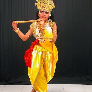 Vatika fancy dress janakpuri cheap