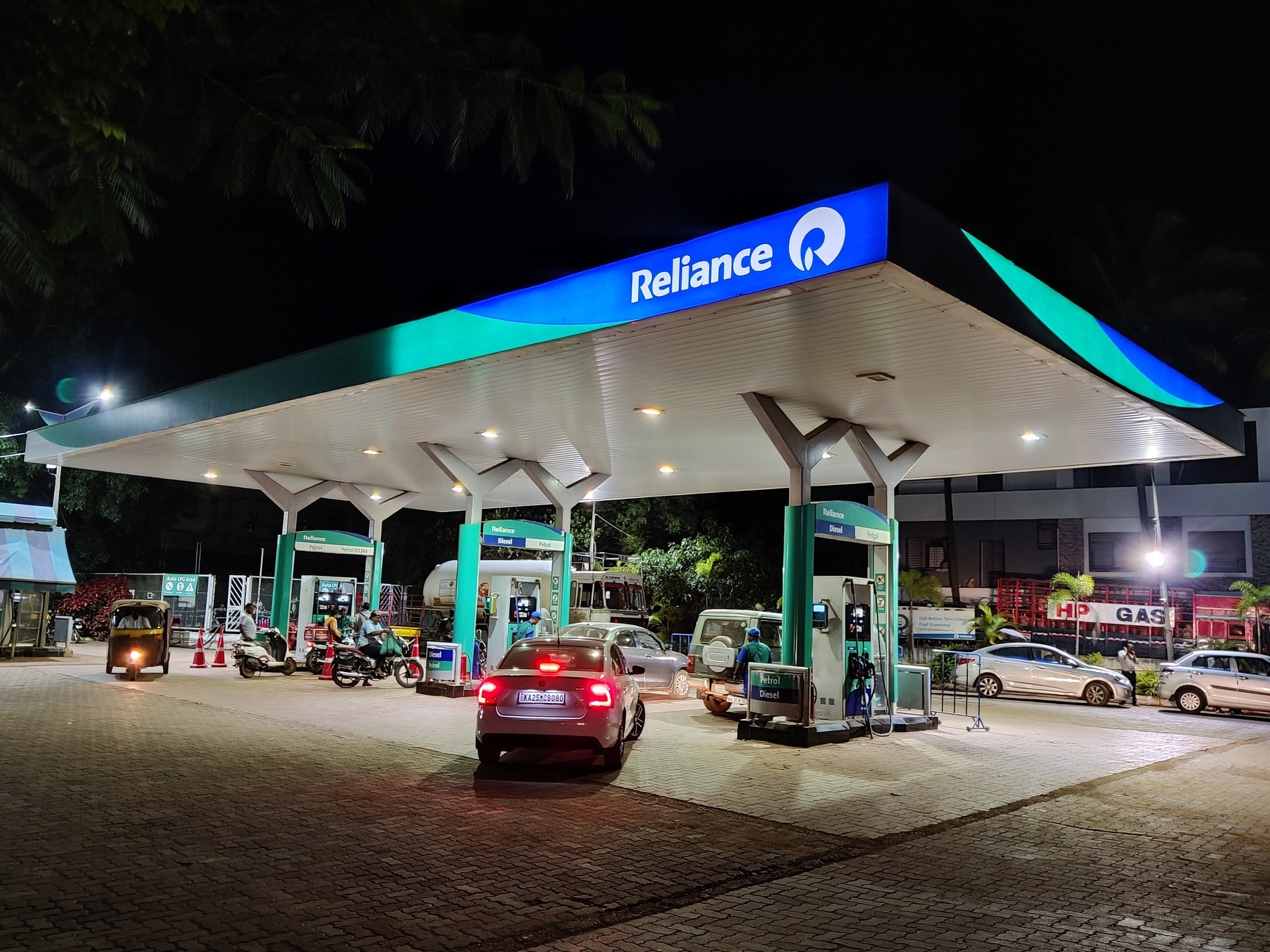 Jio BP Mobility Station in P B Road,Dharwad - Petrol Pumps near me in ...